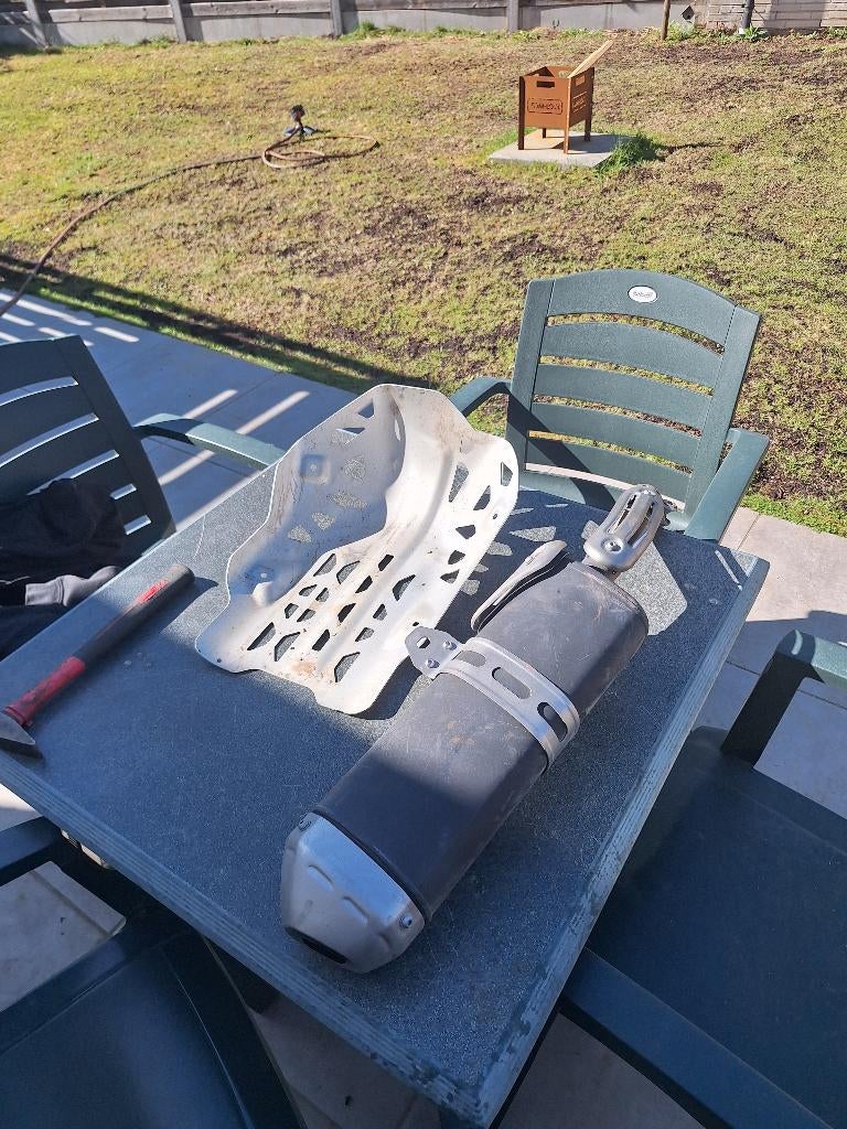 Yamaha tenere 700 uitlaat en skidplate, Motoren, Ophalen of Verzenden, Gebruikt
