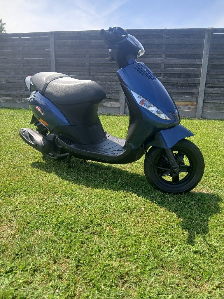 Piaggio zip 4 takt 2v!, Fietsen en Brommers, Scooters | Piaggio, Ophalen, Zip, 49 cc, Benzine