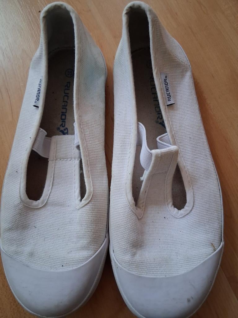 P35 gymsandalen, Gebruikt, Wit, Turnschoenen