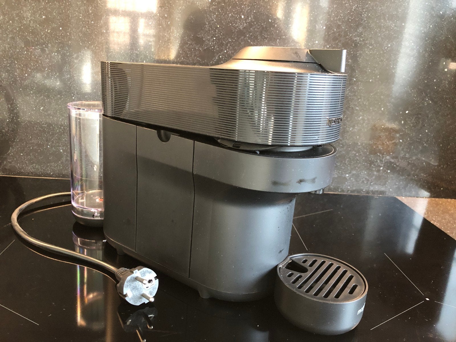Nespresso Vertuo koffiemachine, Ophalen, Koffiemachine