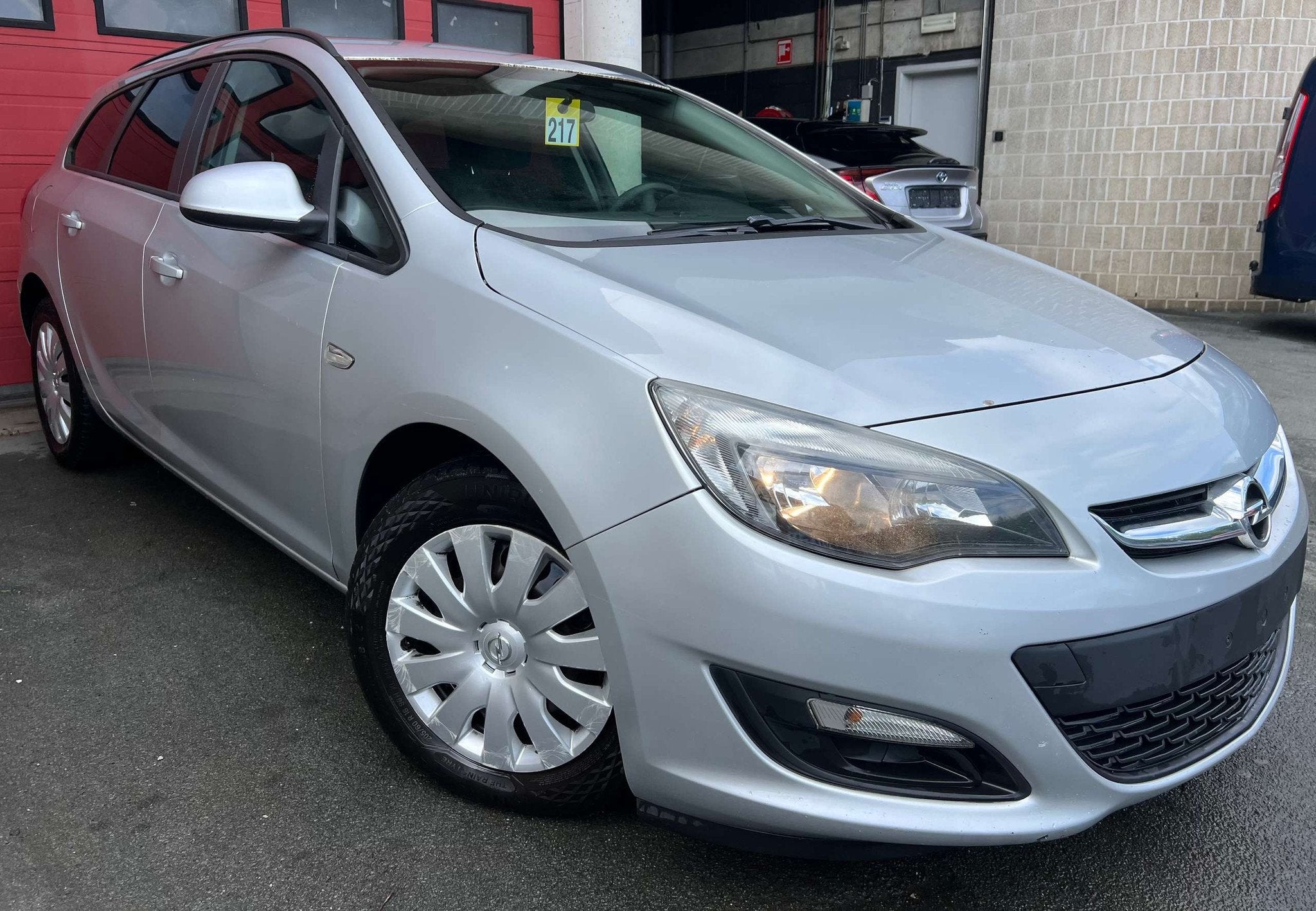Opel Astra Sports Tourer 1.3 CDTi ecoFLEX Cosmo +NAVIGATION, Autos, Achat, Entreprise, Boîte manuelle, 1960 kg