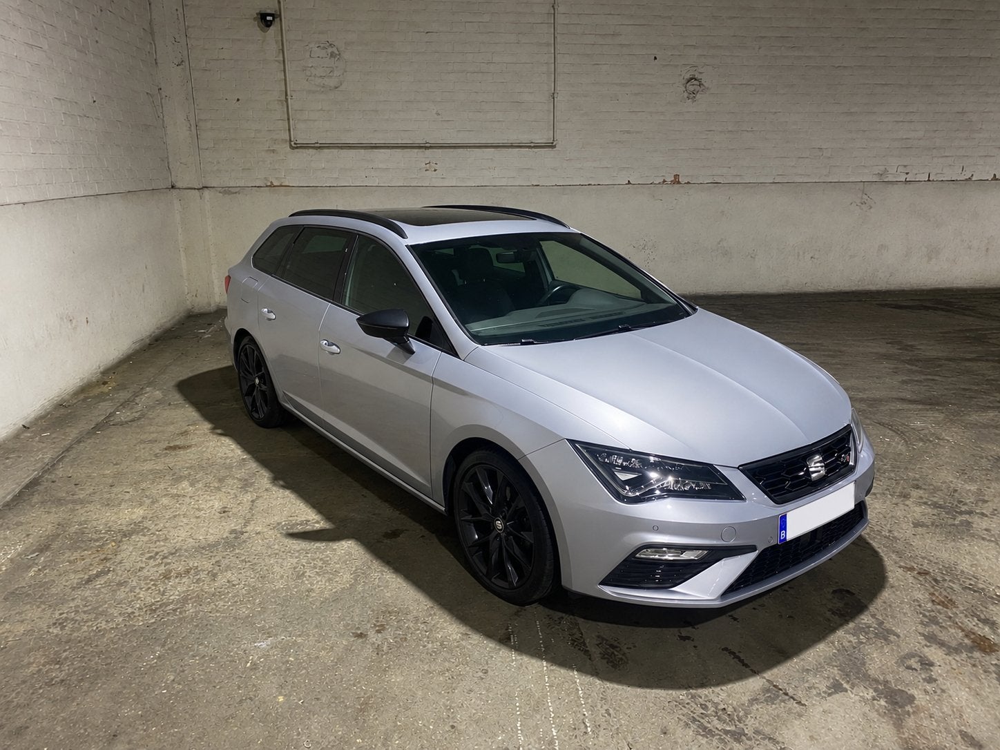 Seat Leon ST FR 1.5TSI, Autos, Alarme, Noir, 5 portes, Particulier