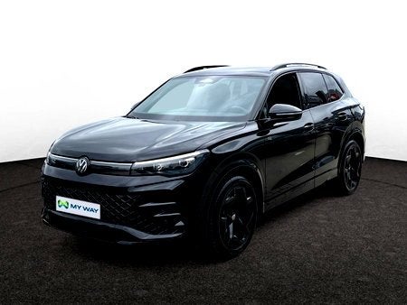 Volkswagen Tiguan R-LINE*MASSAGE ZETEL*TREKHAAK*AUTOMAAT*150, Auto's, Automaat, Zwart, https://public.car-pass.be/vhr/fb996a7b-518a-4642-943d-fe776142101c