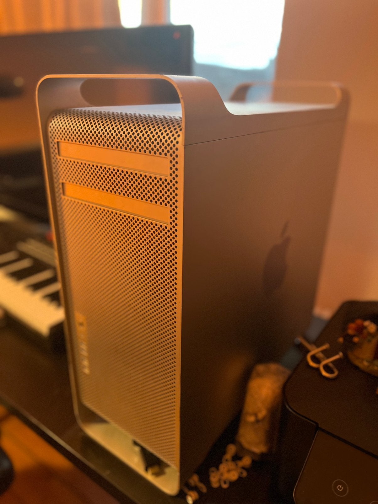 Mac Pro Tower (2009), Enlèvement, Comme neuf