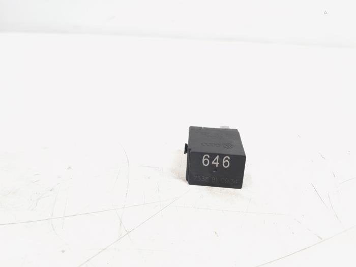 Relais d'un Audi A3, Autos : Pièces & Accessoires, Électronique & Câbles, Audi, Utilisé, 3 mois de garantie, Enlèvement ou Envoi