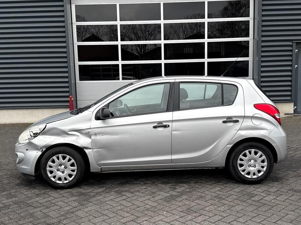 Hyundai I20 1.2i i-Drive, Auto's, Hyundai, Euro 5, 450 kg, Gebruikt, 4 cilinders