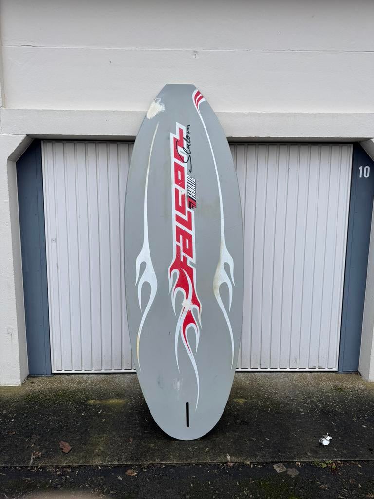 Fanatic Falcon 131, Enlèvement, Comme neuf