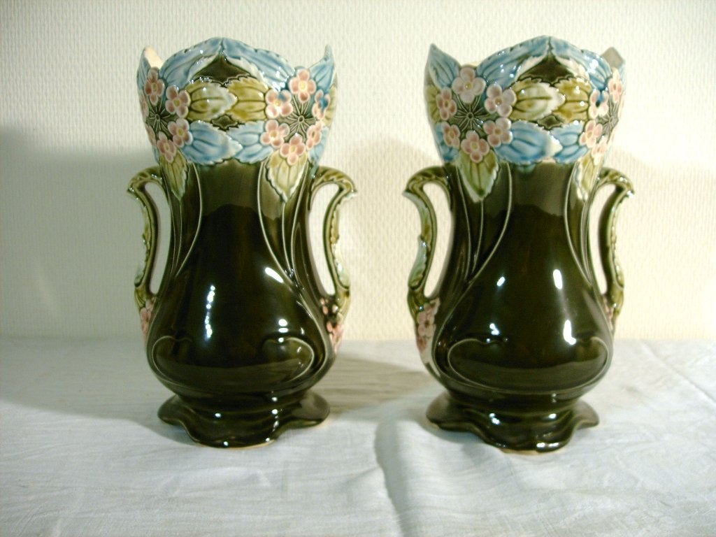 Twee antieke Art nouveau barbotine vazen van A.G. de Bruyn, Ophalen of Verzenden