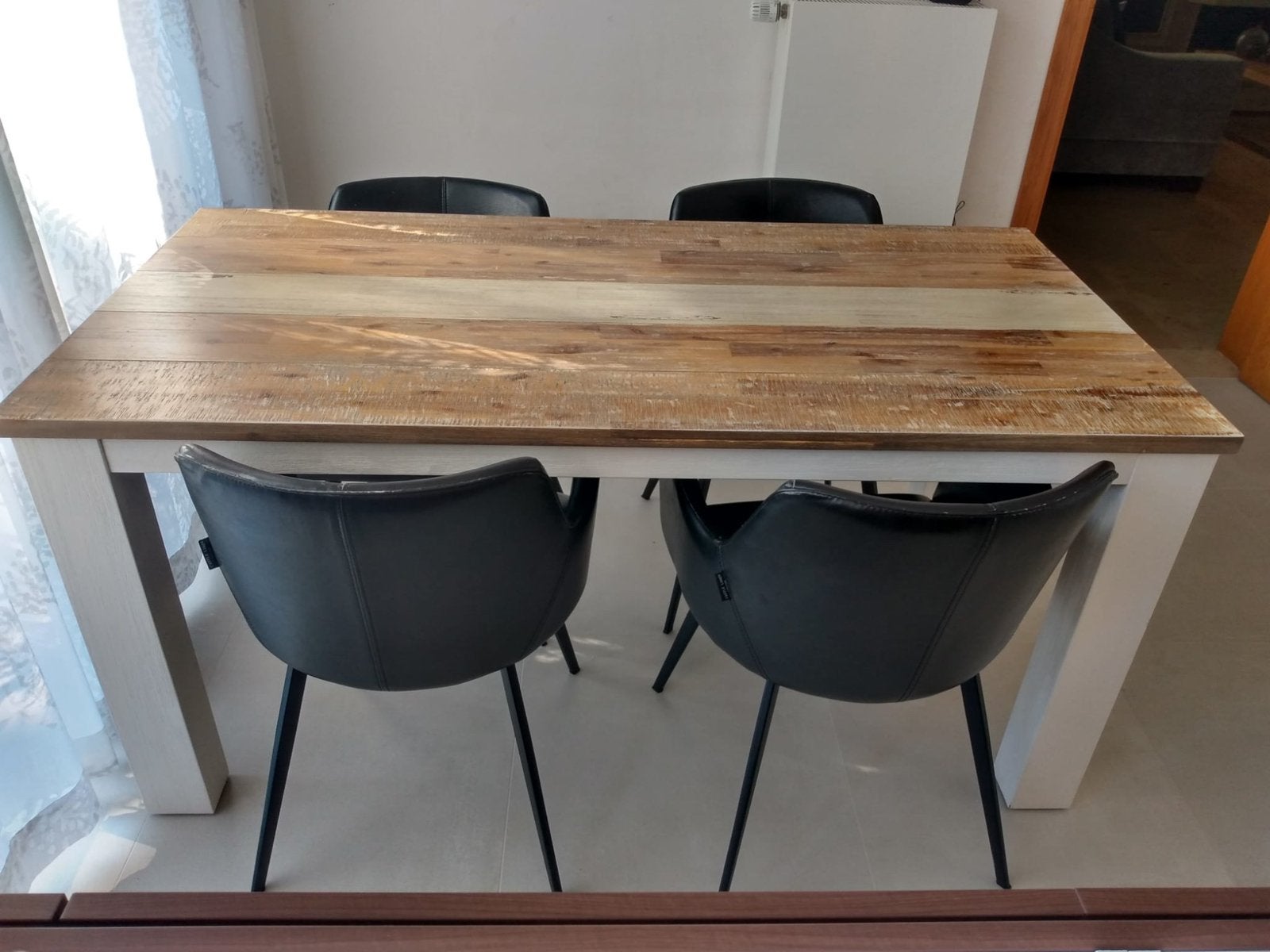 Talel in steigerhout, Enlèvement, Utilisé