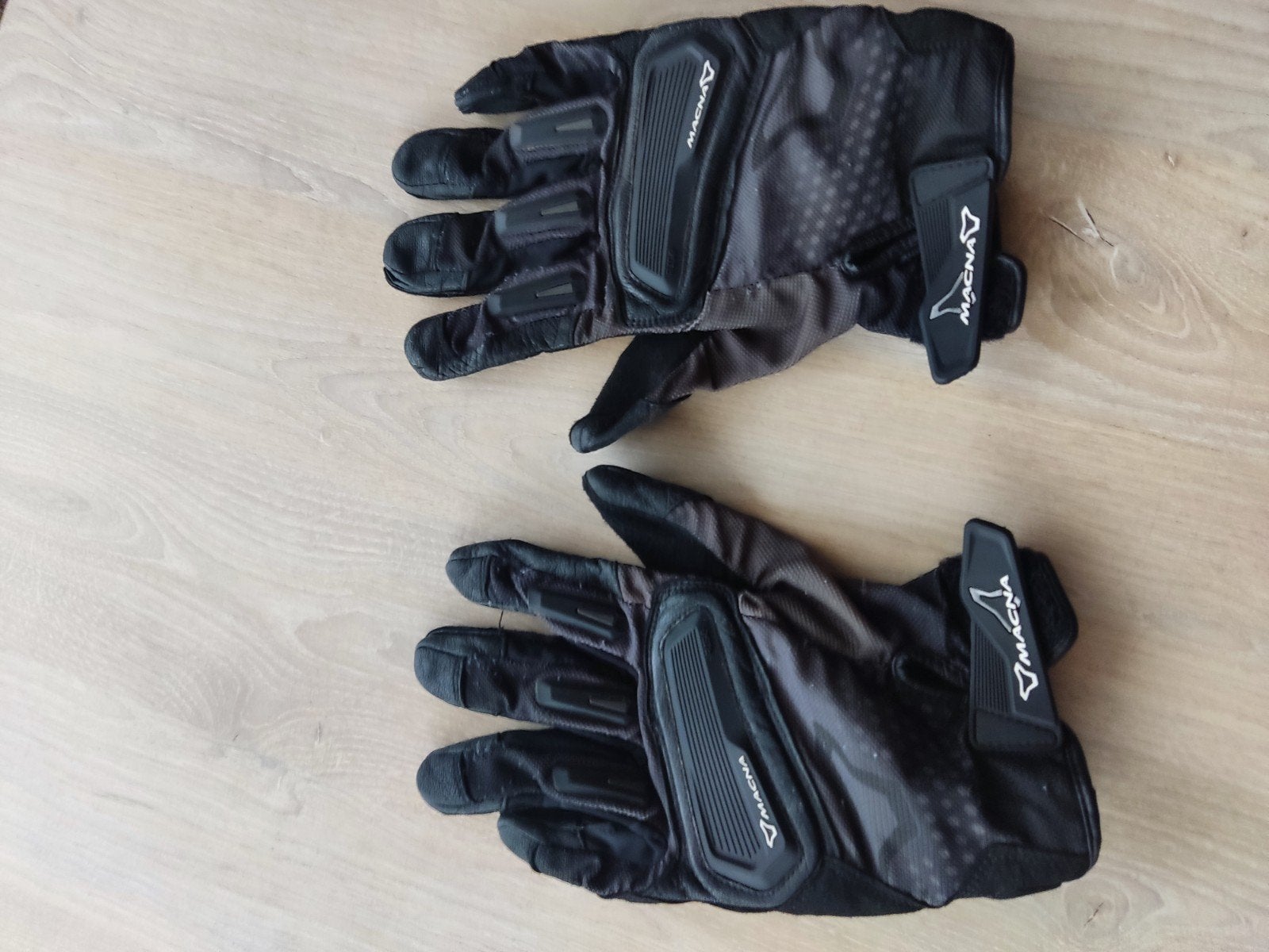 Macna motorhandschoenen 2XL zomer goede staat, Motoren, Kleding | Motorkleding, Ophalen of Verzenden, Tweedehands, Handschoenen