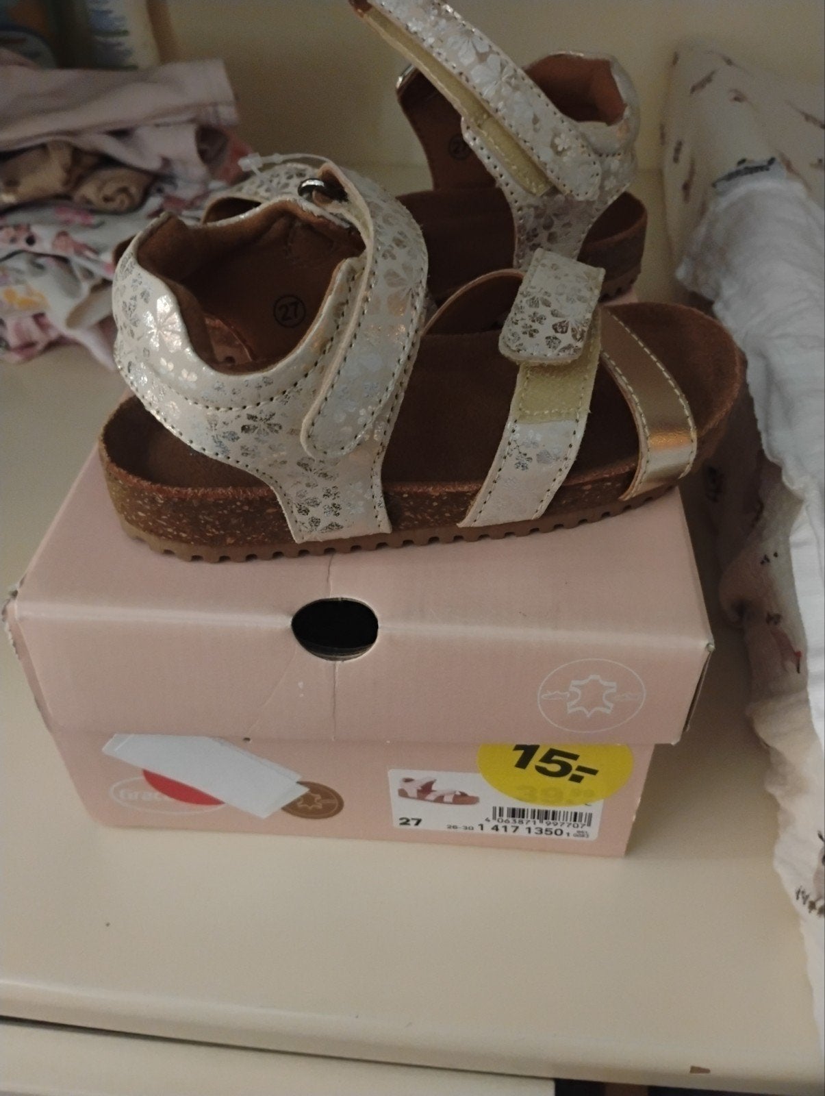 nieuwe meisjes sandalen maat 27, Kinderen en Baby's, Babykleding | Schoentjes en Sokjes, Ophalen, Meisje, Overige typen, Nieuw