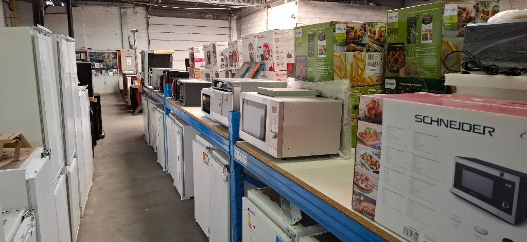 micro-ondes. jusqu'à -40 %, Electroménager, Enlèvement, Neuf