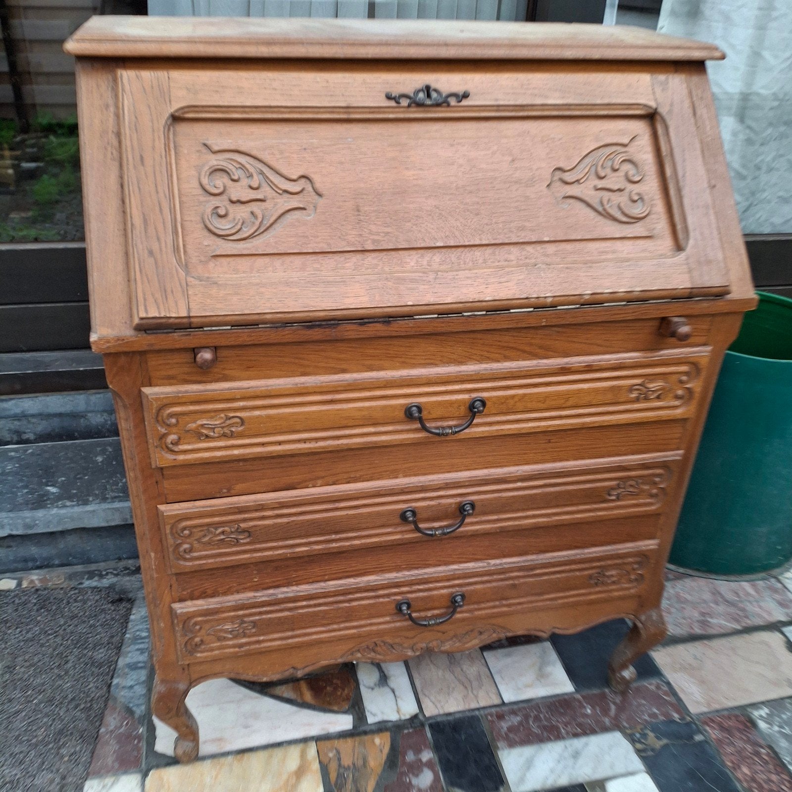 secretaire, Ophalen
