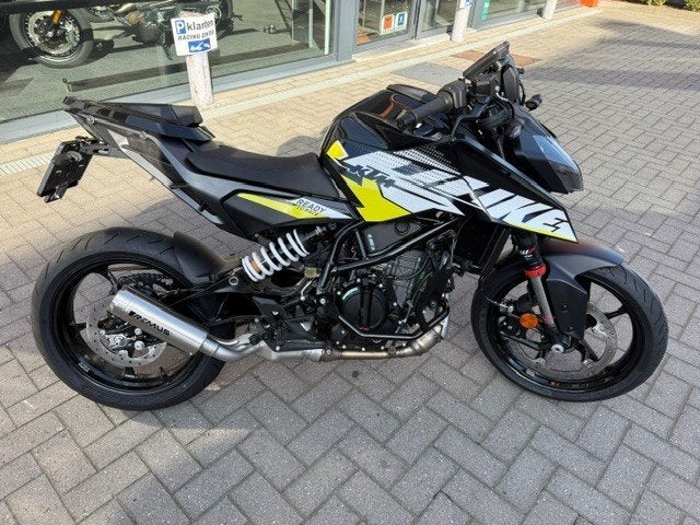 KTM 125 DUKE NAKED BIKE BLACK, Motoren, Nieuw, Bedrijf, 125 cc, 11 kW of minder