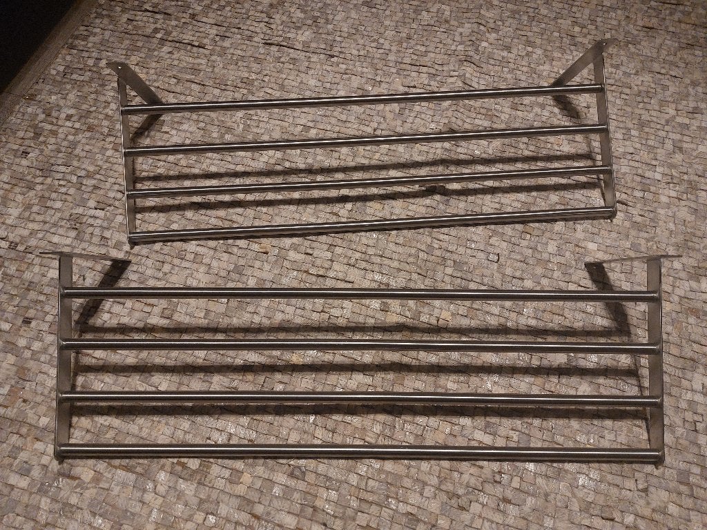 Lot de 2 étagères murales / porte-serviettes en inox, Huis en Inrichting, Woonaccessoires | Wandplanken en Boekenplanken, Ophalen