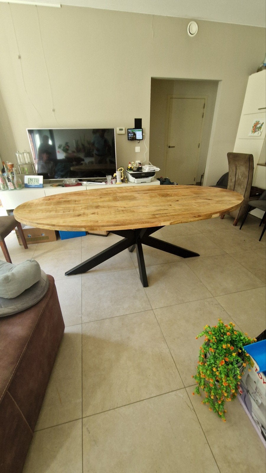 tafel in hout 7 maand oud, te groot voor mij, Ophalen, 100 tot 150 cm, Ovaal, Overige houtsoorten