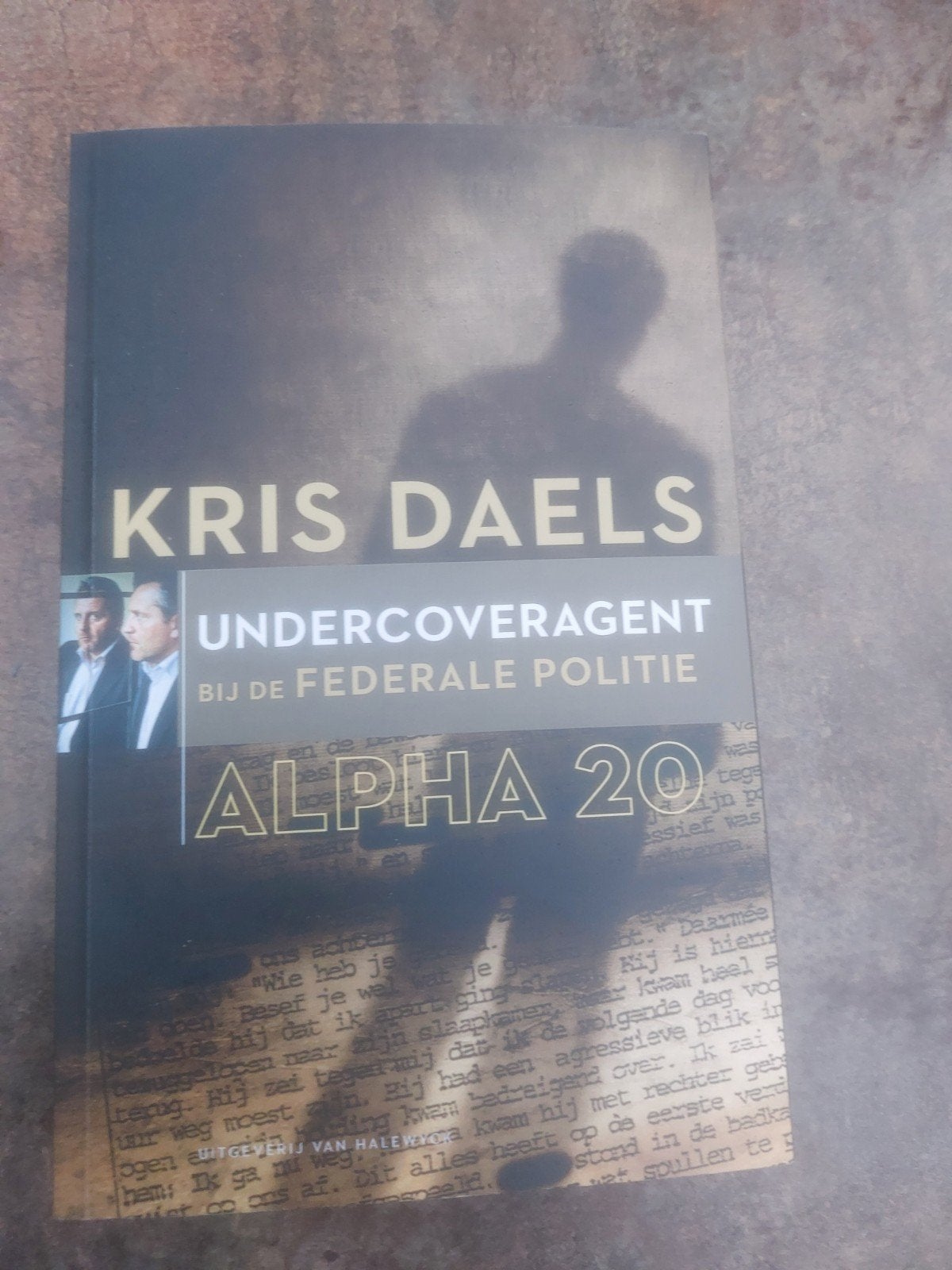 Kris Daels ; Alpha 20 (undercover agent ), Livres, Enlèvement ou Envoi