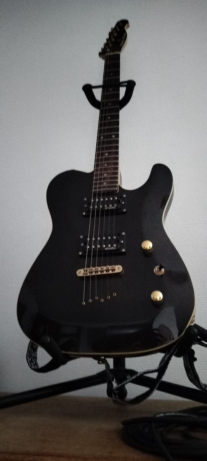 elektrische gitaar Harley Benton, Muziek en Instrumenten, Ophalen, Zo goed als nieuw
