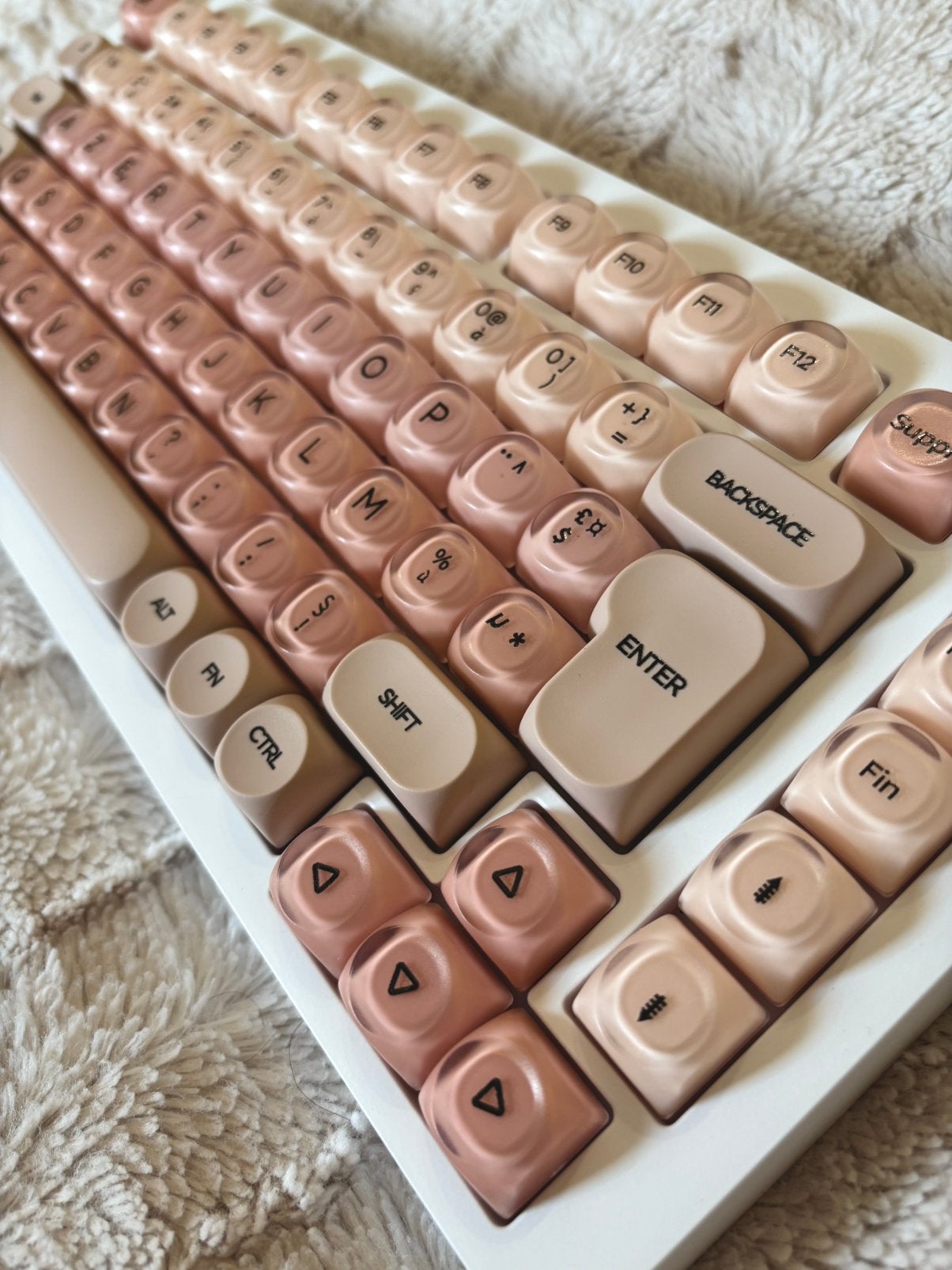 Clavier mécanique custom blanc/rose 75%, Informatique & Logiciels, Claviers, Neuf, Clavier gamer, Azerty, Enlèvement