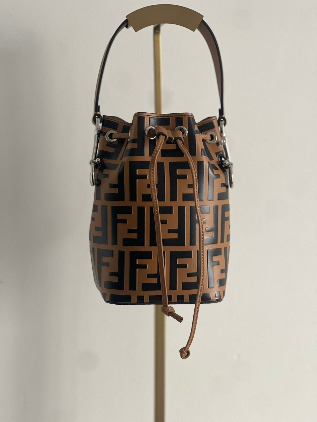 Fendi handtas, Ophalen, Zo goed als nieuw