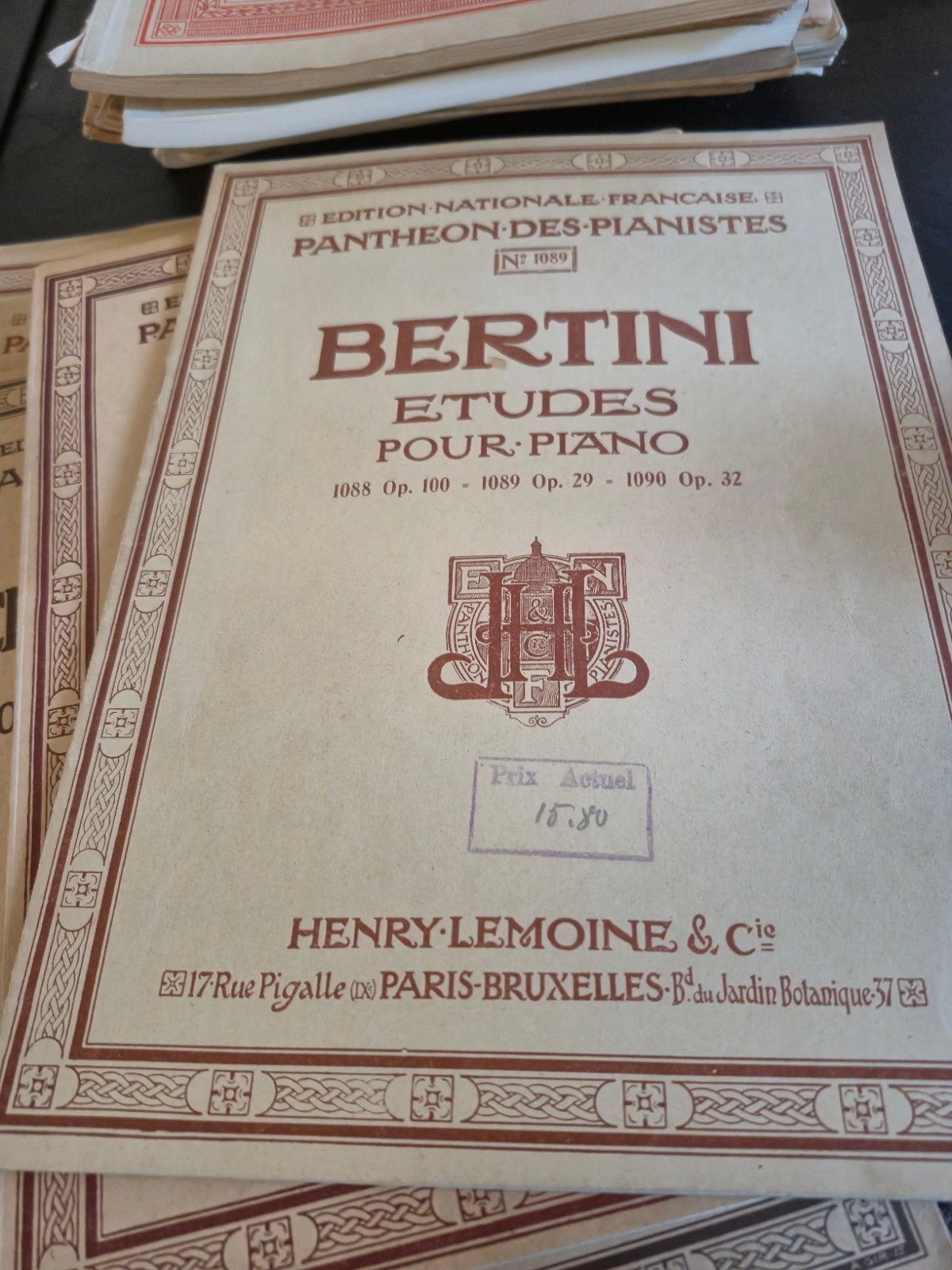 Panthéon des pianistes, Enlèvement ou Envoi