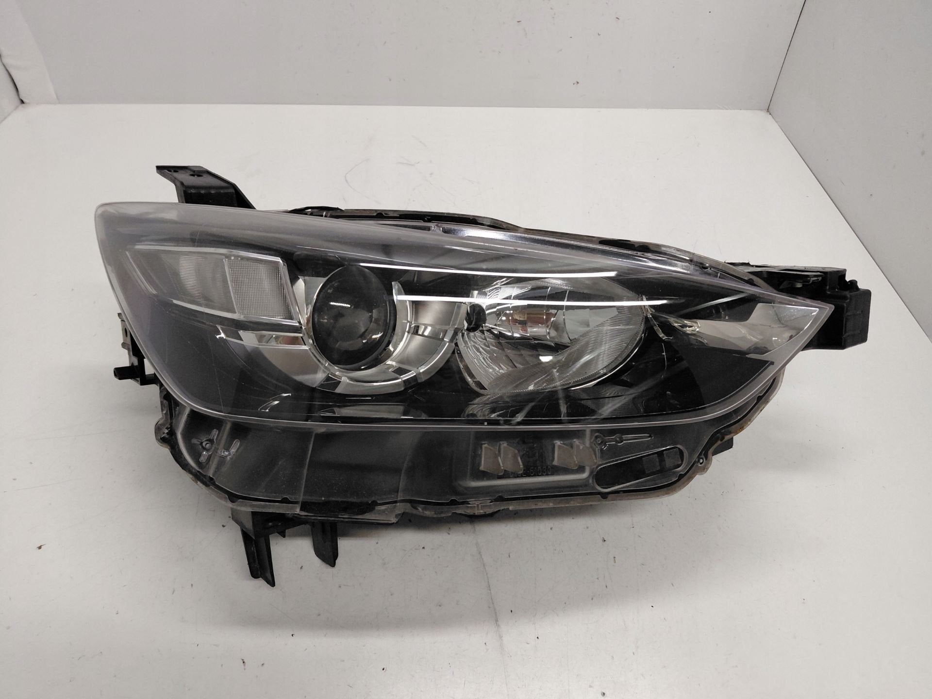 Phare droit Mazda CX3, Shinchi, Fuchu-Cho 3-1
730-8670  Hiroshima, Mazda Motor Corporation, Info@mazda.co.jp, Mazda