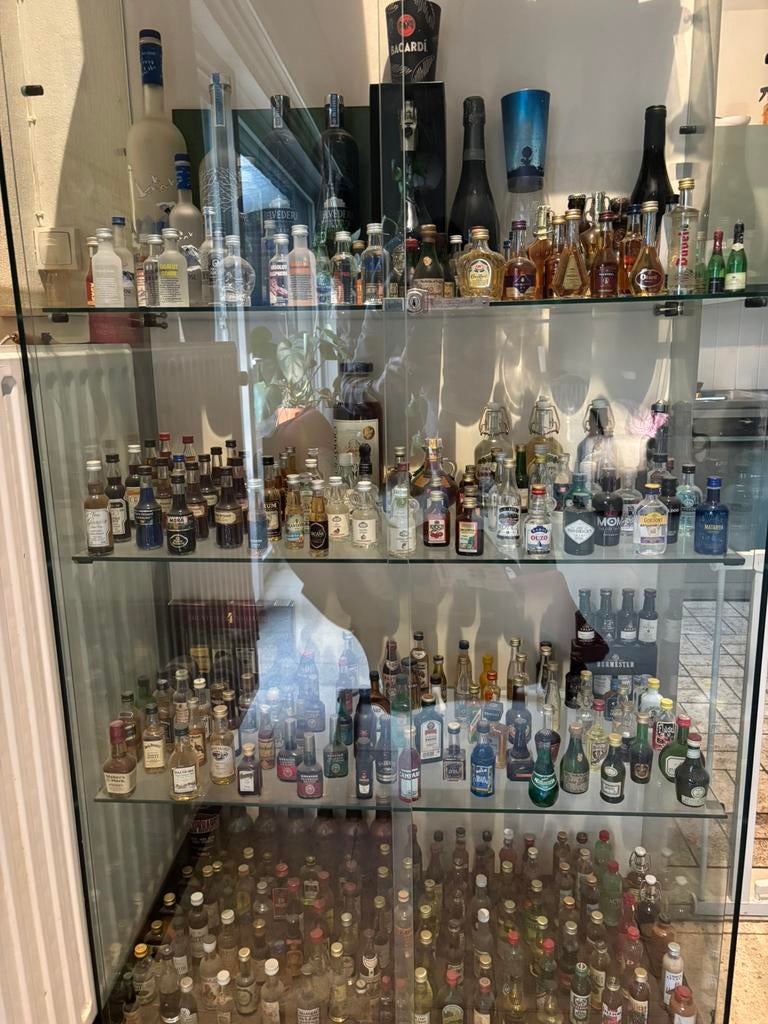 Verzameling mini flesjes alcohol, Verzamelen, Ophalen
