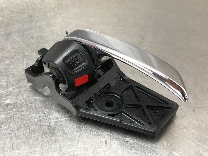 PORTIERGREEP BUITEN LINKS VOOR Suzuki Swift (ZA / ZC / ZD), Gebruikt, Voor, Suzuki