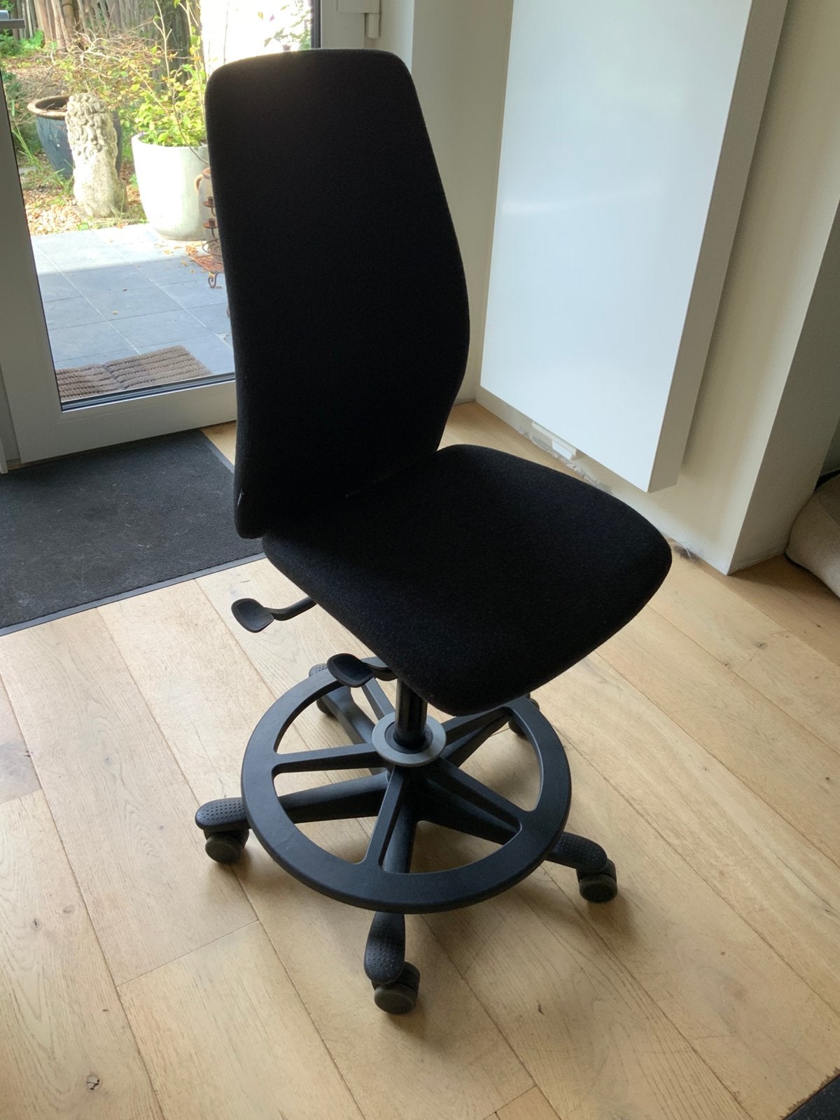 Bureaustoel Kinnarps, Huis en Inrichting, Ophalen, Zwart, Zo goed als nieuw, Bureaustoel