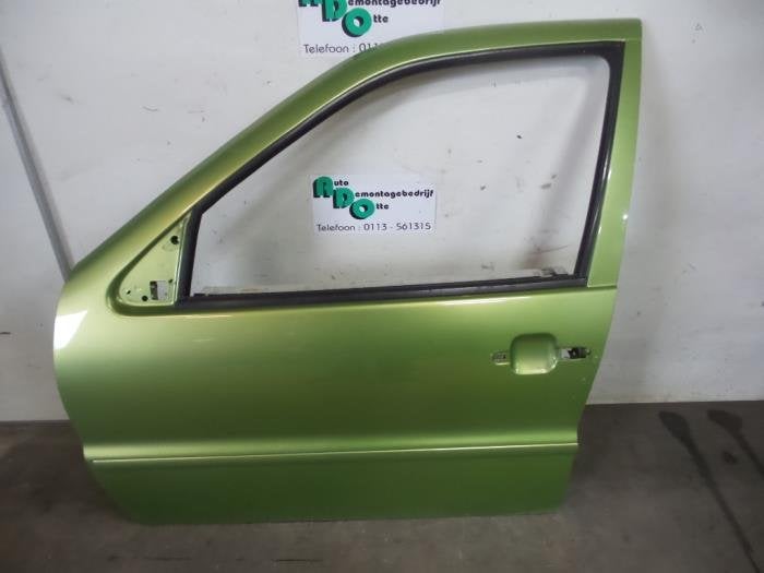 Portière 4portes avant gauche d'un Volkswagen Polo (Polo 99, Autos : Pièces & Accessoires, Carrosserie & Tôlerie, Volkswagen, -