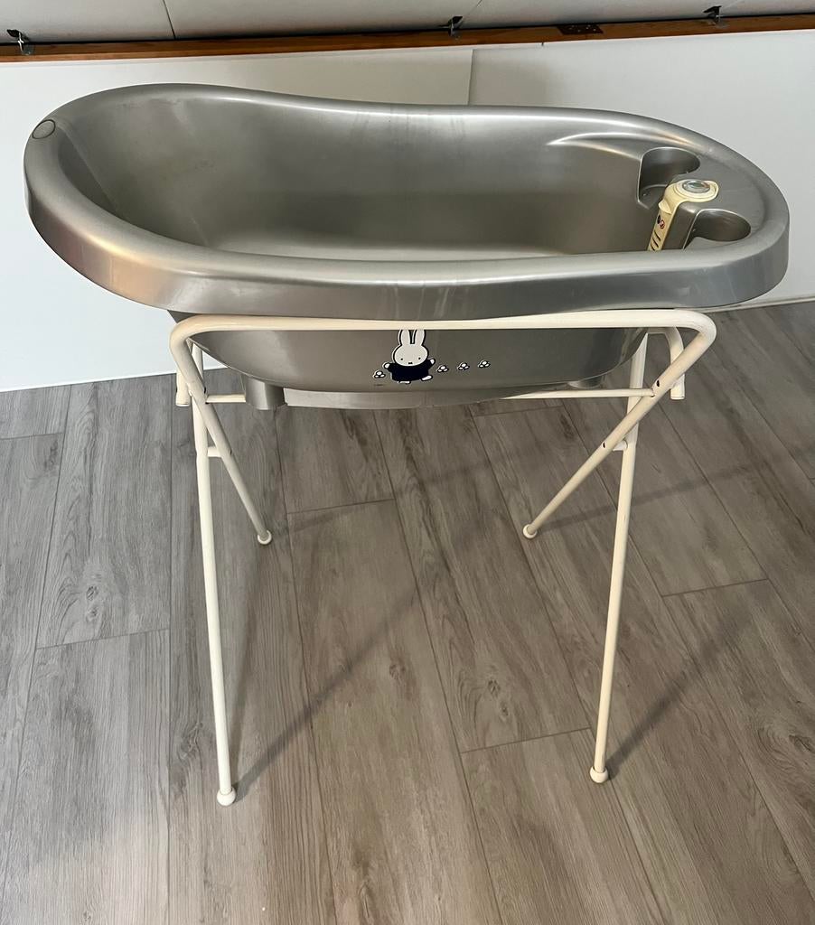 Babybadje met standaard, Kinderen en Baby's, Badjes en Verzorging, Ophalen, Gebruikt, Nijntje, Badje