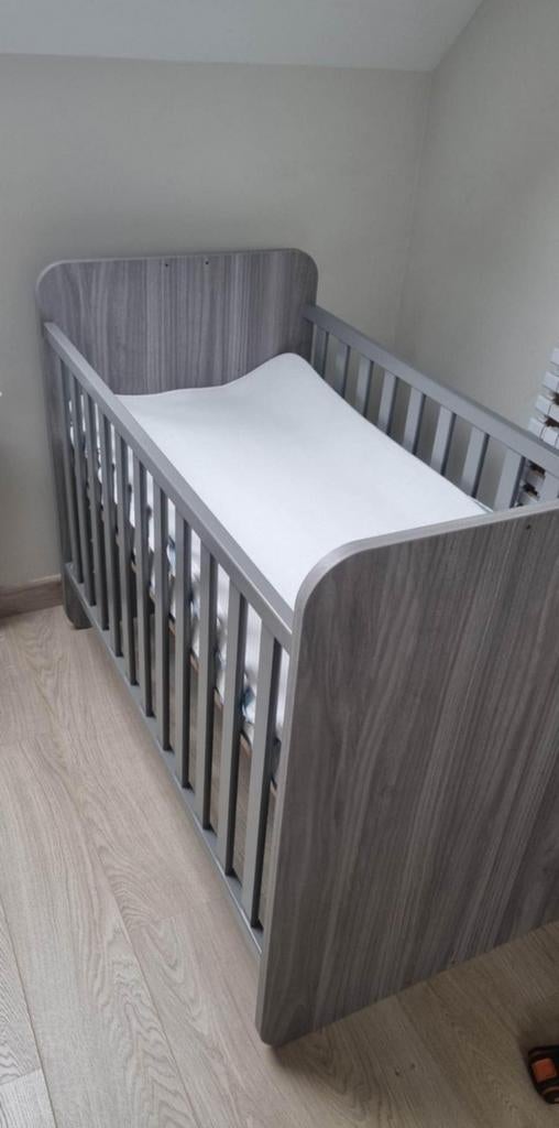 Chambre bébé complète, Enlèvement ou Envoi
