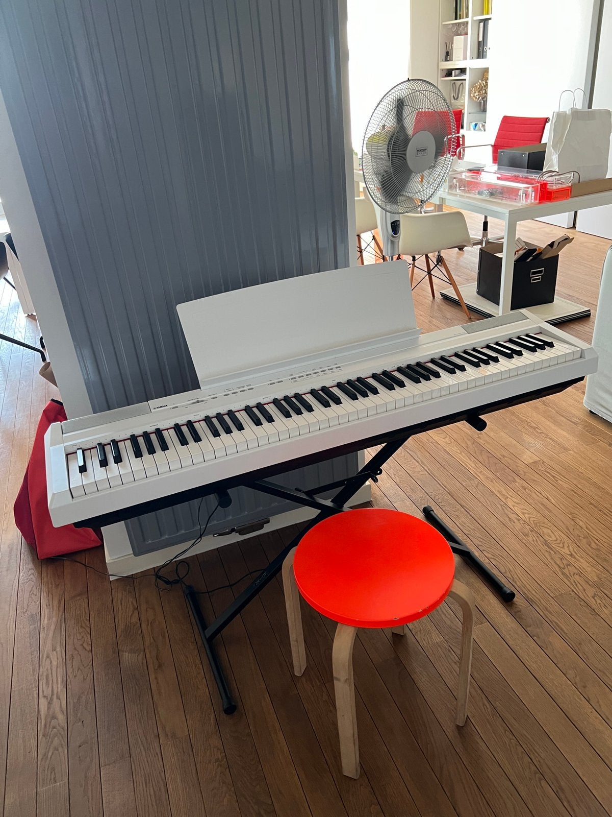 Magnifique Piano électrique YAMAHA, P 105, Musique & Instruments, Pianos, Comme neuf, Digital, Enlèvement, Piano