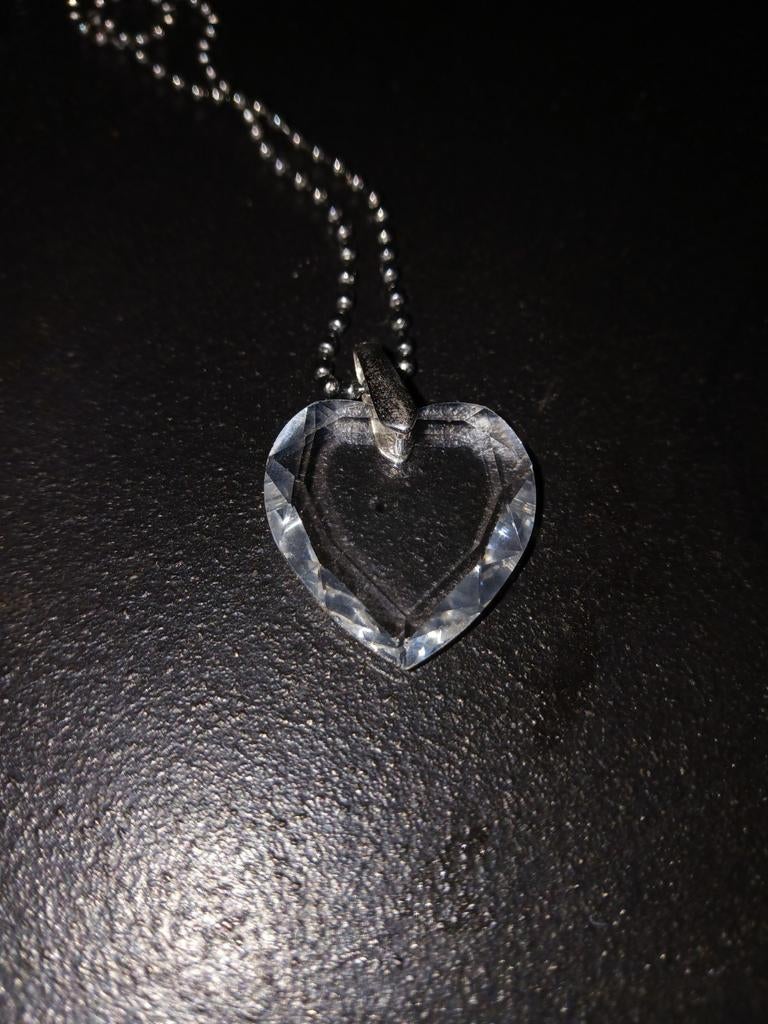 Mooi swarovski hartje, Ophalen