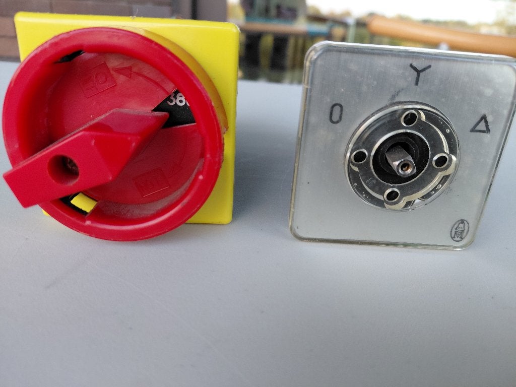 ster-driehoekschakelaar 25A 4-deks, Doe-het-zelf en Bouw, Ophalen of Verzenden, Zo goed als nieuw, Schakelaar