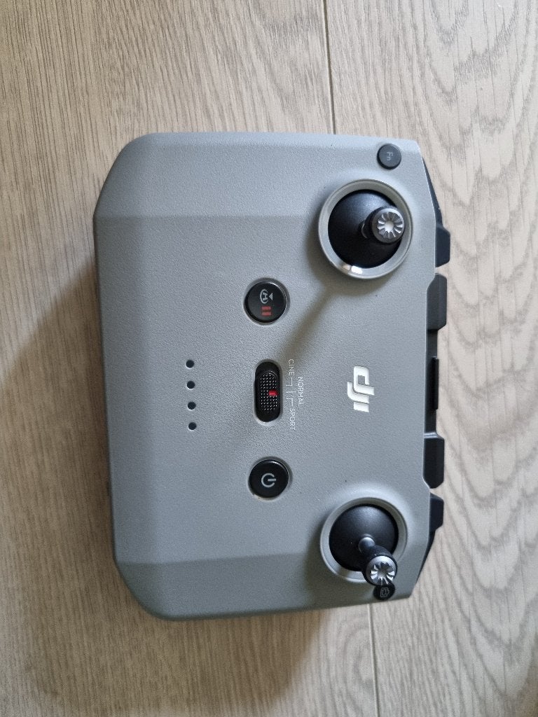 Dji Mavic Air 2 Fly More Combo, Audio, Tv en Foto, Drones, Cameradrone, 5 tot 10 kilometer, 15 tot 30 minuten, Zo goed als nieuw
