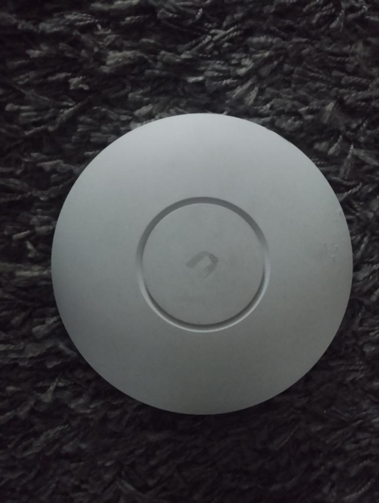 Unifi Acces Point Uap-ac-pro ubiquiti, Computers en Software, Accesspoints, Ophalen