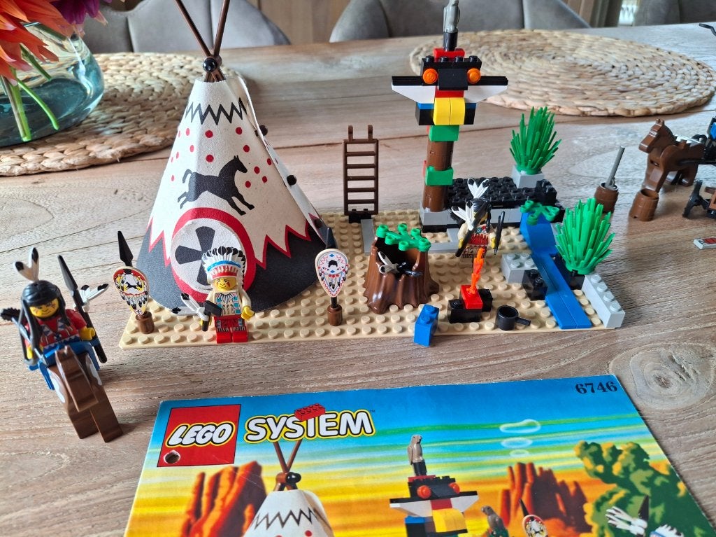 Lego - 6746 - Chief's Tepee, Overige thema's, Lego, Ophalen of Verzenden, Zo goed als nieuw