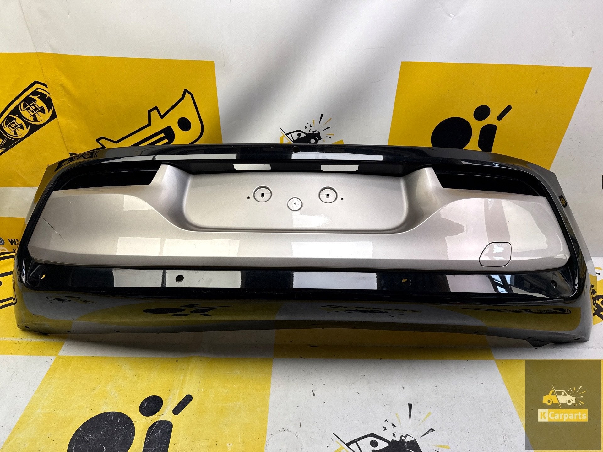 BMW i3 I01 Facelift Pare-chocs arri re PDC 51127462334, Petuelring 130
80788  Munich, DE, Arrière, Pare-chocs, Info@bmw.de