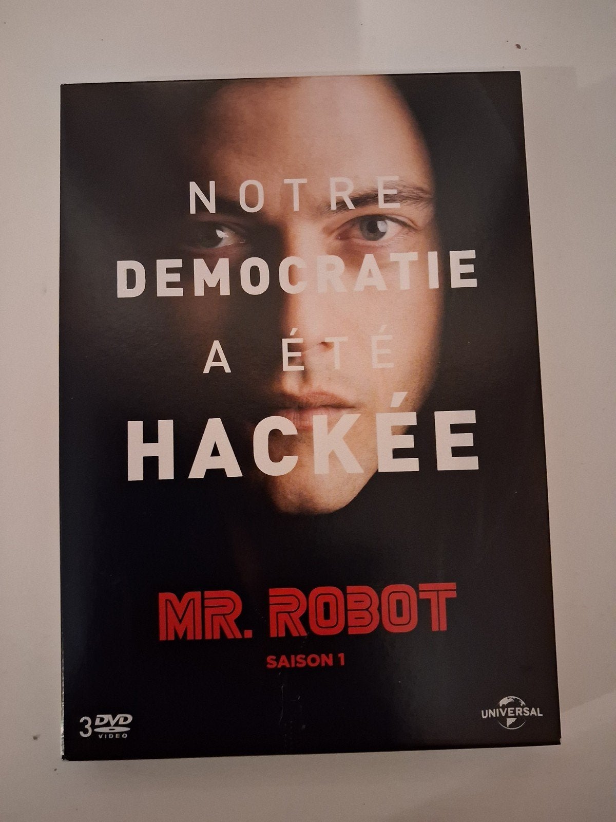 Mr Robot : seizoen 1, Verzenden