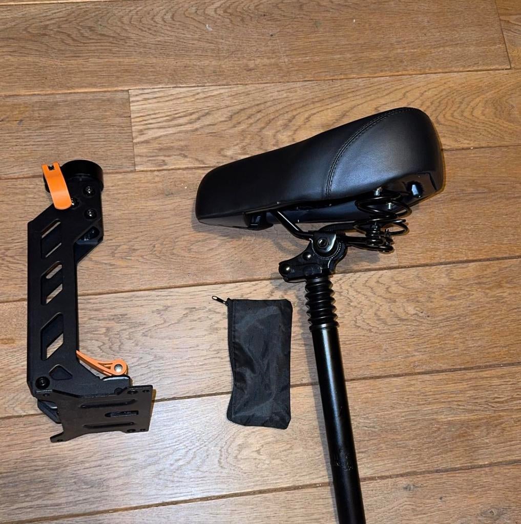 Kukirine stoel, Fietsen en Brommers, Ophalen, Zo goed als nieuw