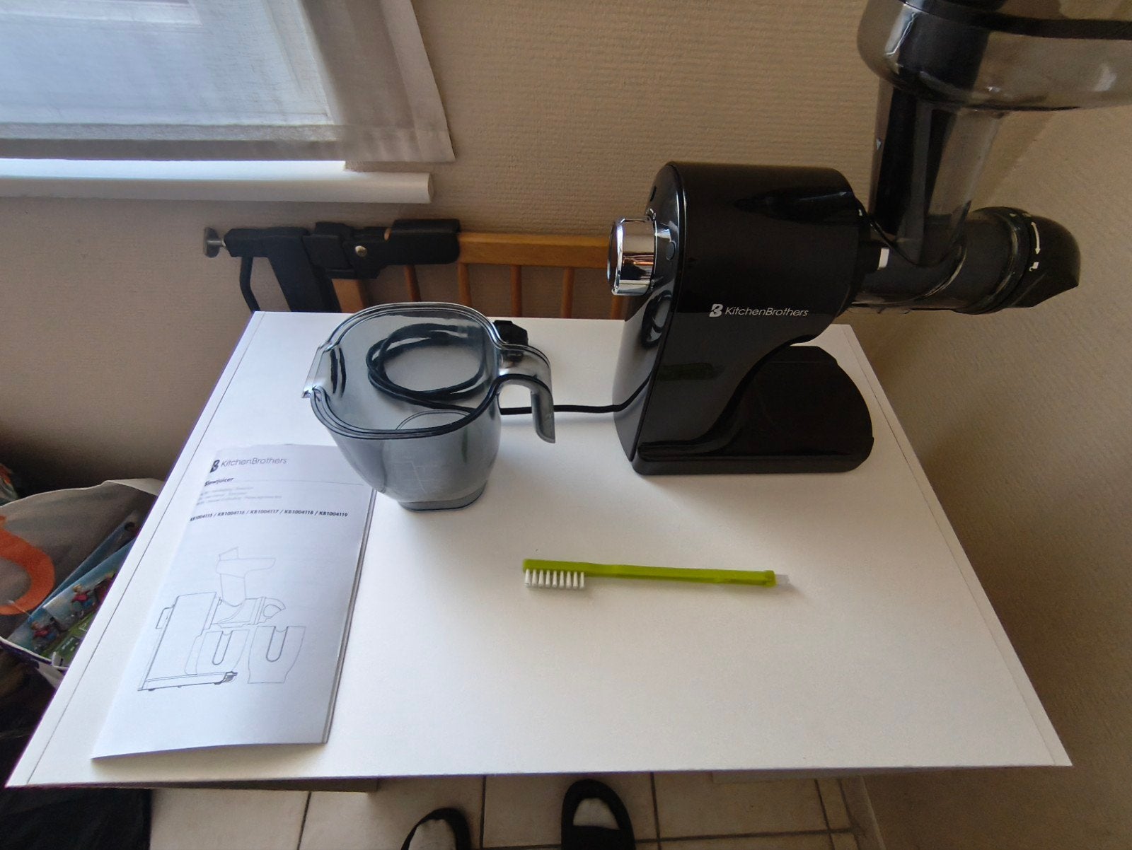 1 keer gebruikt Slowjuicer KitchenBrothers, Ophalen, Zo goed als nieuw, Elektrisch, Slowjuicer