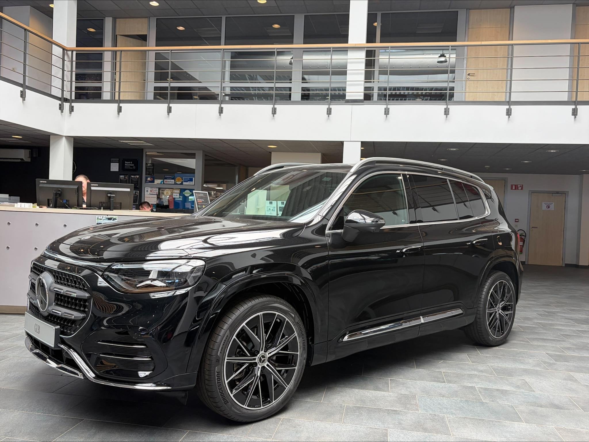Mercedes-Benz GLB GLB 180 "140 Years Edition" Nieuwe wagen D, Auto's, Zwart, 4 cilinders, 136 pk, Zwart