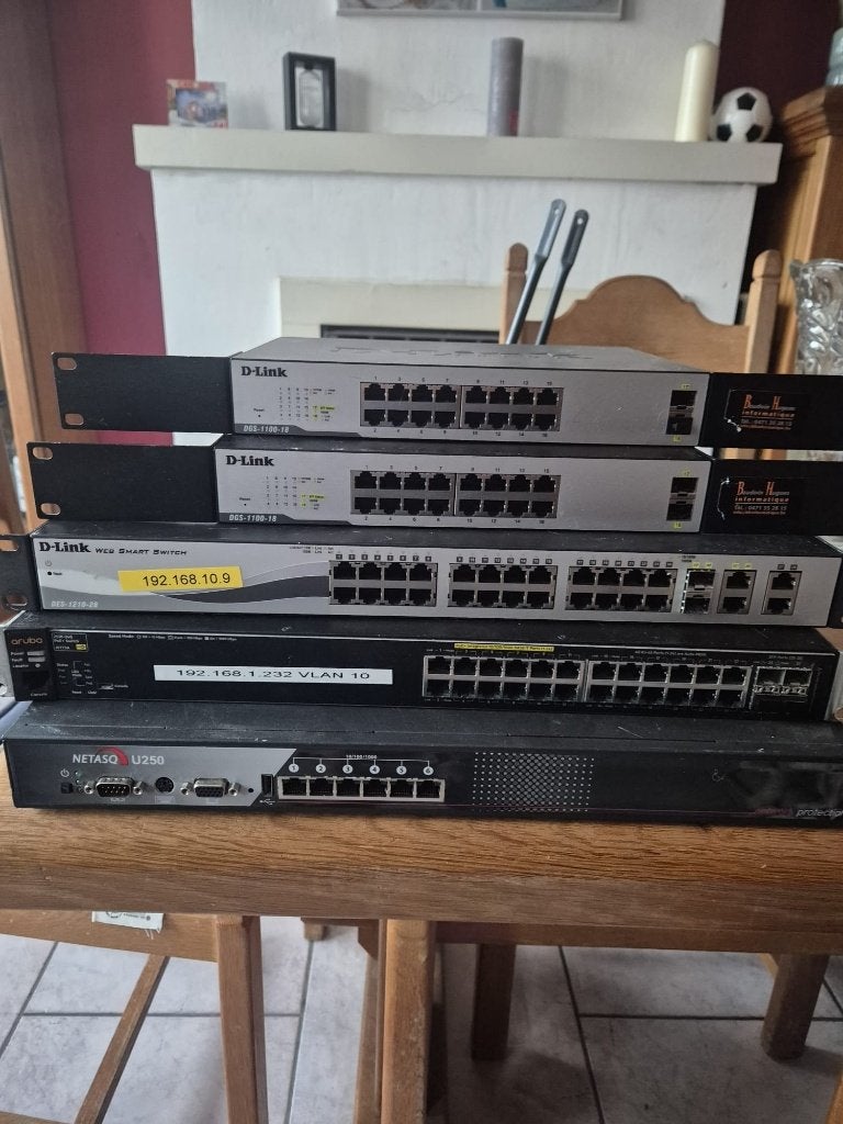 Set van 5 switches en firewalls, Ophalen, Gebruikt, D-Link