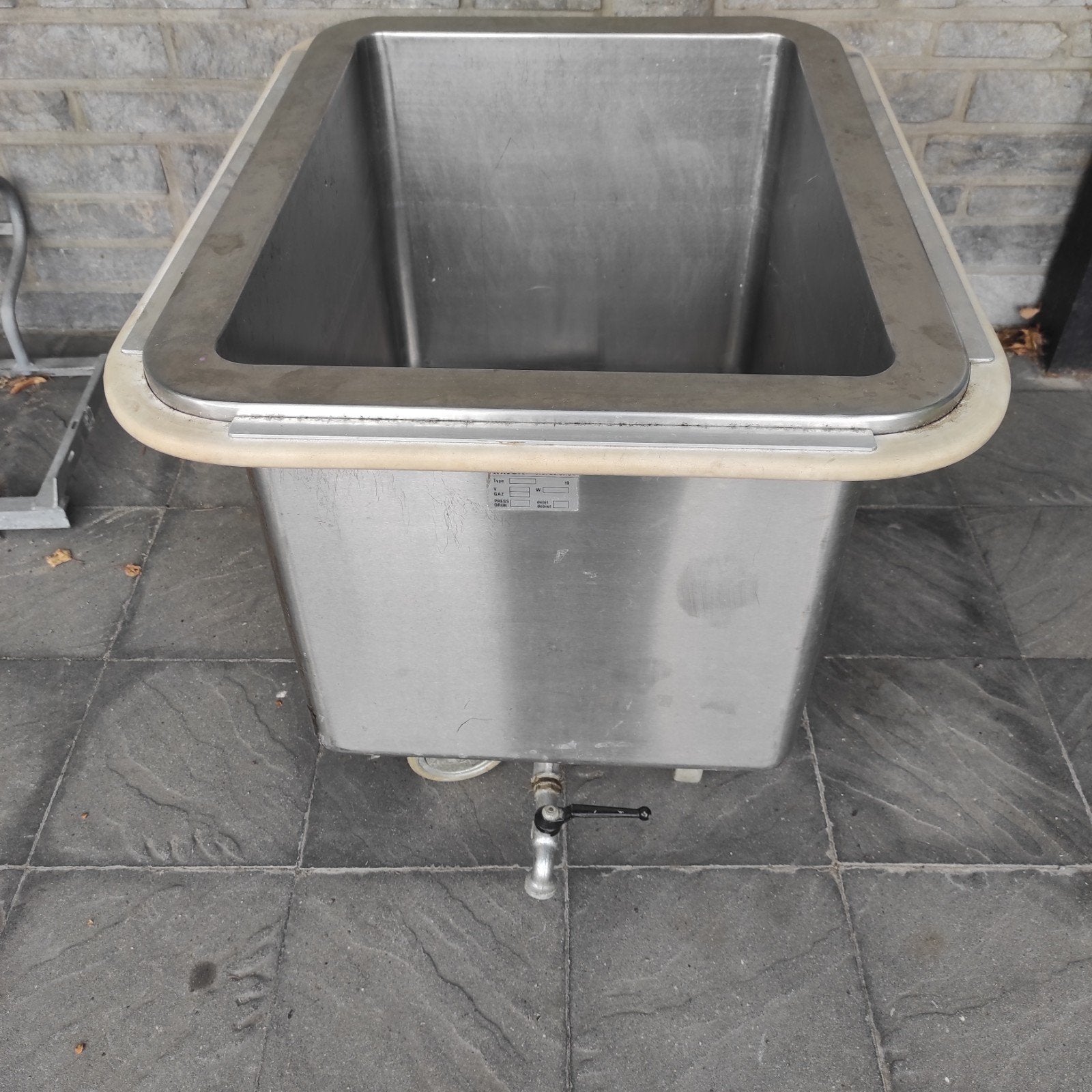 Inox waskar, Ophalen, Gebruikt