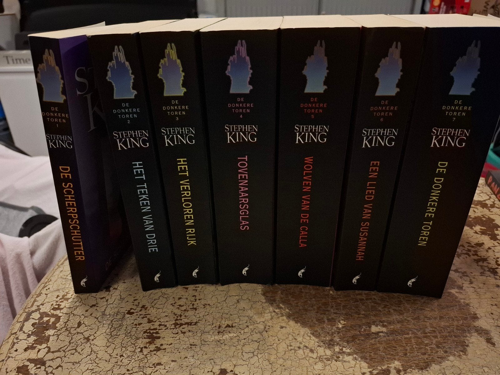 Stephen King - De donkeren toren - 7 delige boekenreeks - NL, Boeken, Avontuur en Actie, Ophalen of Verzenden, Gelezen, Stephen King