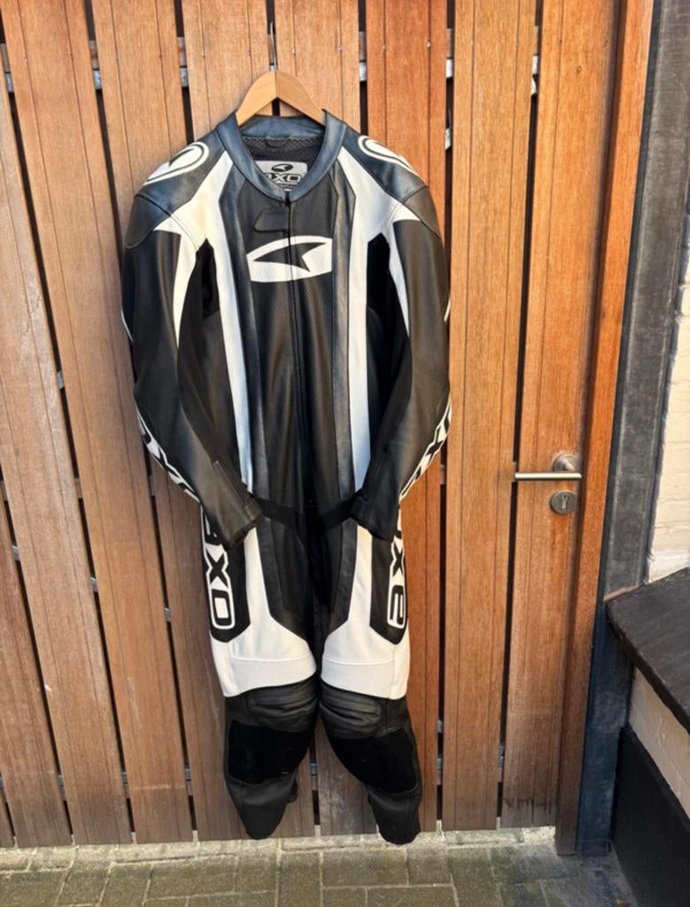 AXO leder motor overall alx nieuw, maat 56, Motos, Enlèvement ou Envoi, Neuf, sans ticket, Hommes, Ensemble