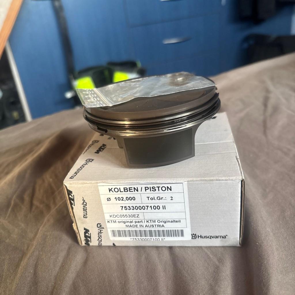 Husqvarna/KTM OEM Piston + ketting NIEUW!, Motoren, Ophalen, Nieuw