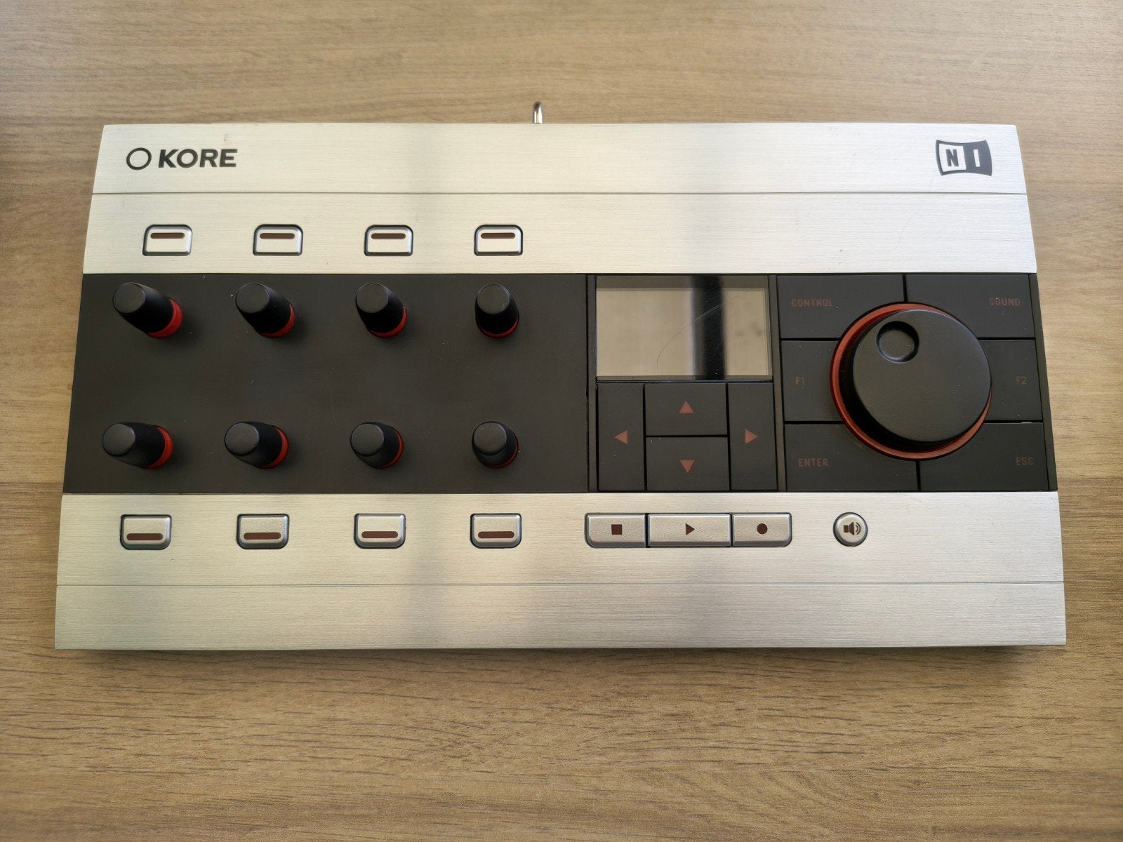 Native Instruments Kore 2 controller/workstation., Muziek en Instrumenten, Midi-apparatuur, Ophalen of Verzenden