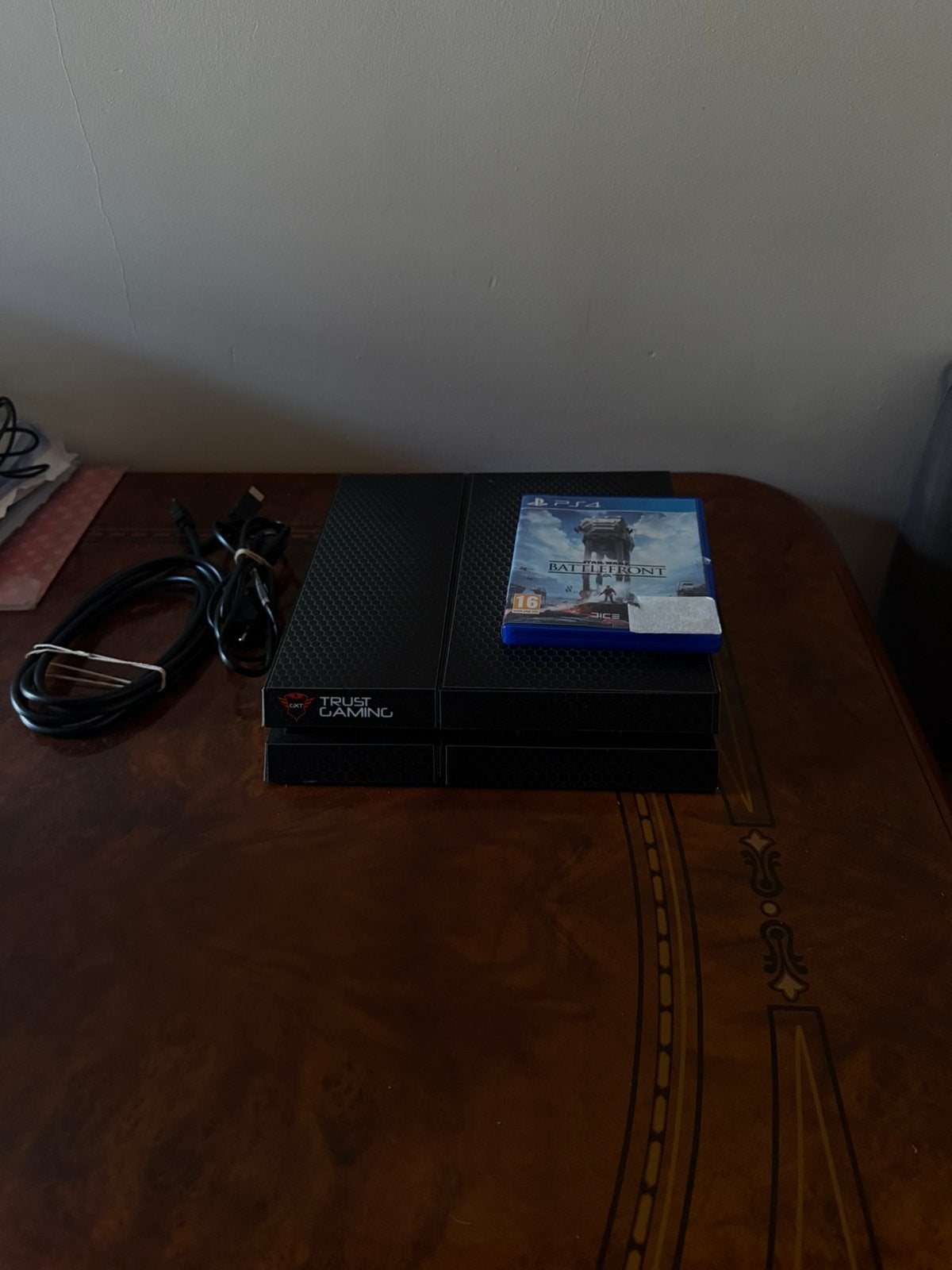 Playstation 4, Games en Spelcomputers, Spelcomputers | Sony PlayStation 2, Zo goed als nieuw, Ophalen of Verzenden